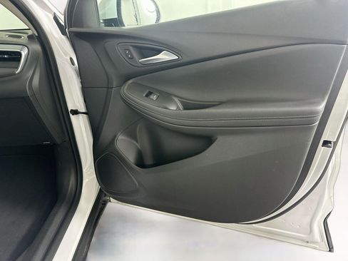 Used 2025 Buick Encore GX Preferred FWD image 29