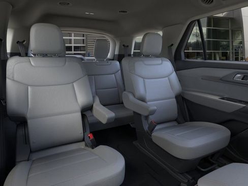 New 2026 Ford Explorer Active w/ Active Comfort Package image 11