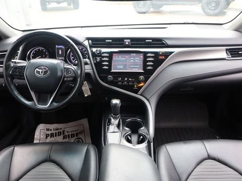 Used 2018 Toyota Camry SE FWD image 31