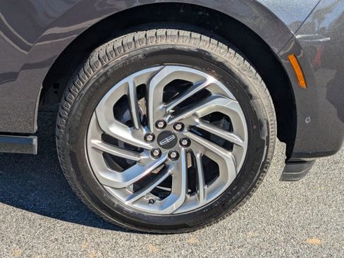 Certified 2025 Lincoln Navigator Reserve image 13