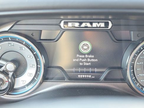 Used 2020 RAM 1500 Limited w/ Body Color Bumper Group image 19