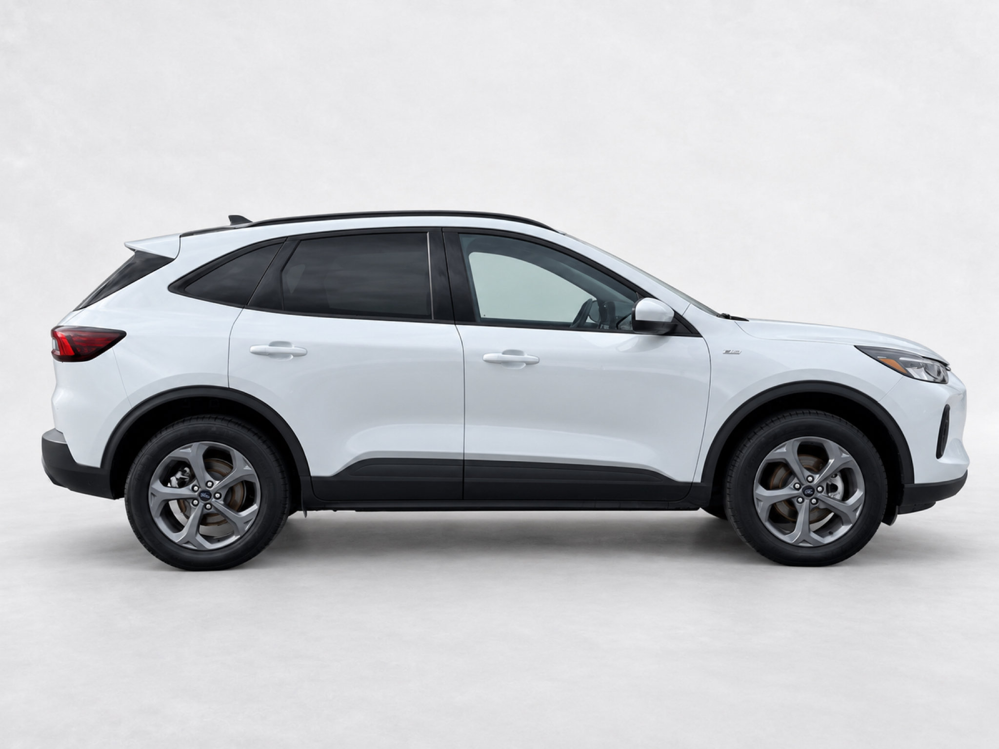Used 2025 Ford Escape ST-Line Select AWD/4WD image 6