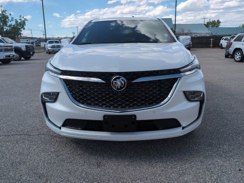 Used 2023 Buick Enclave Avenir w/ Avenir Technology Package AWD/4WD image 3
