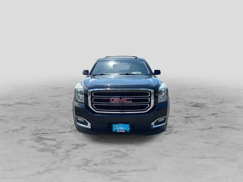 Used 2019 GMC Yukon XL SLT w/ Open Road Package AWD/4WD image 3