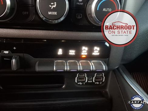 Used 2021 RAM 1500 Laramie w/ Night Edition image 12