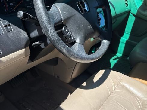 Used 2004 Honda Odyssey EX-L image 2