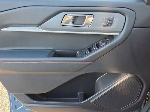 New 2026 Ford Explorer ST-Line w/ Premium Package RWD image 28