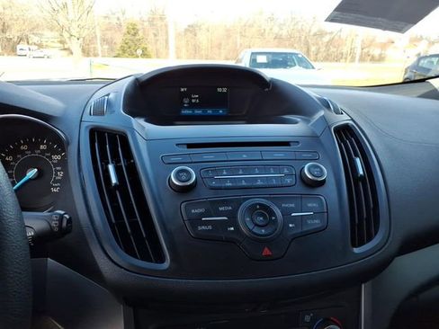 Used 2018 Ford Escape SE image 11