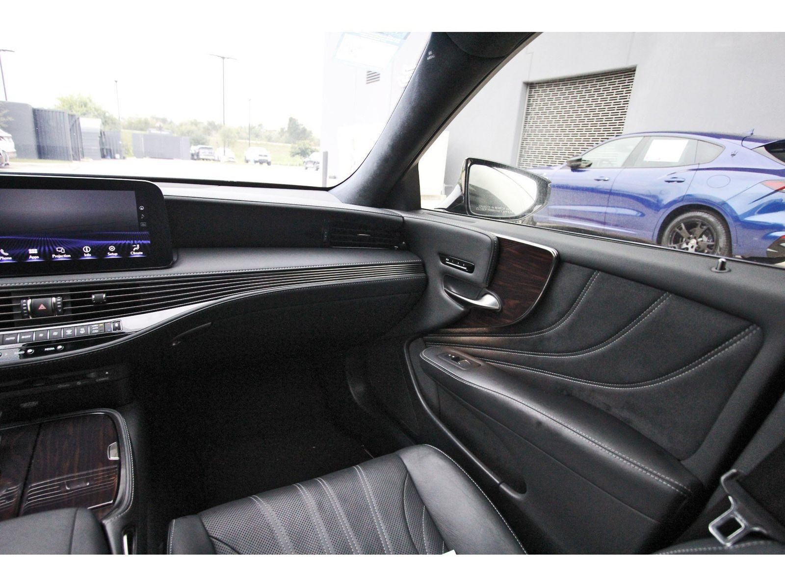 Used 2021 Lexus LS 500 w/ Interior Upgrade Package RWD image 12