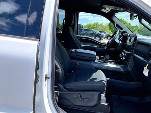 Used 2025 Ford F150 XLT w/ Equipment Group 302A MID image 7