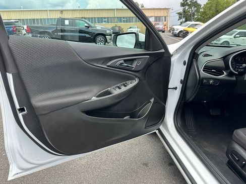 Used 2023 Chevrolet Malibu LT FWD image 14