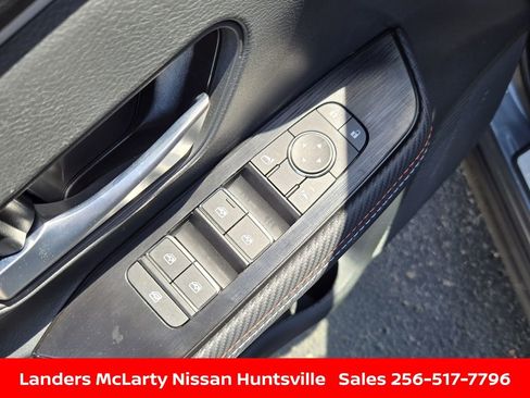 Used 2025 Nissan Kicks SR w/ Illumination Package image 21