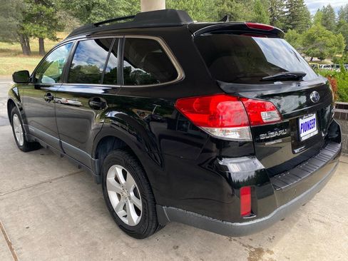 Used 2014 Subaru Outback 2.5i Premium w/ Popular Package #3 AWD/4WD image 3