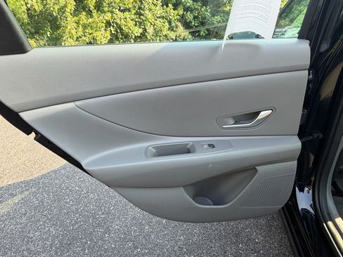 Used 2024 Hyundai Elantra SEL FWD image 47