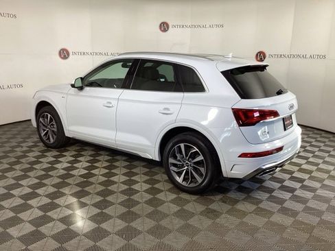 Used 2023 Audi Q5 2.0T Premium w/ Convenience Package image 6