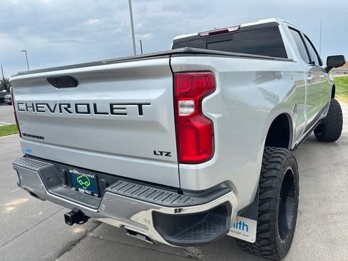Certified 2021 Chevrolet Silverado 1500 LTZ w/ LTZ Premium Package AWD/4WD image 30