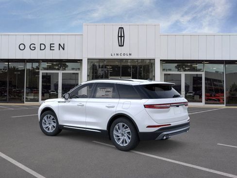 New 2026 Lincoln Corsair Premiere image 4