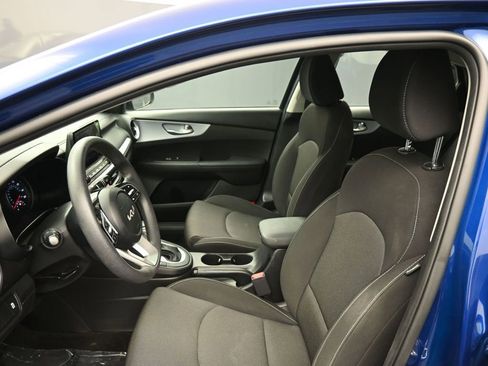 Certified 2023 Kia Forte LXS image 18