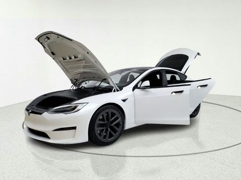 Used 2022 Tesla Model S AWD/4WD image 10