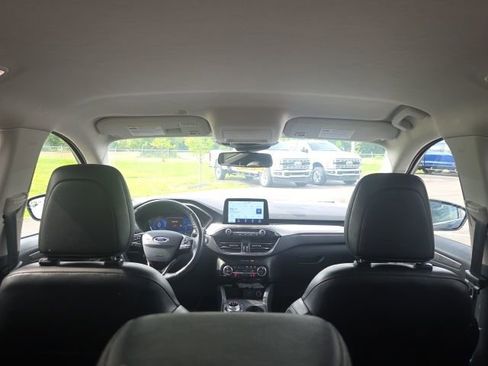 Used 2021 Ford Escape Titanium AWD/4WD image 14