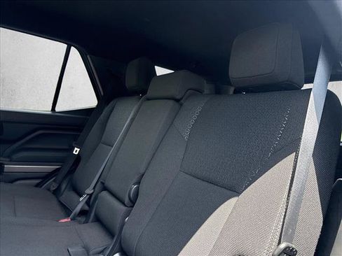 Used 2025 Toyota 4Runner SR5 AWD/4WD image 24