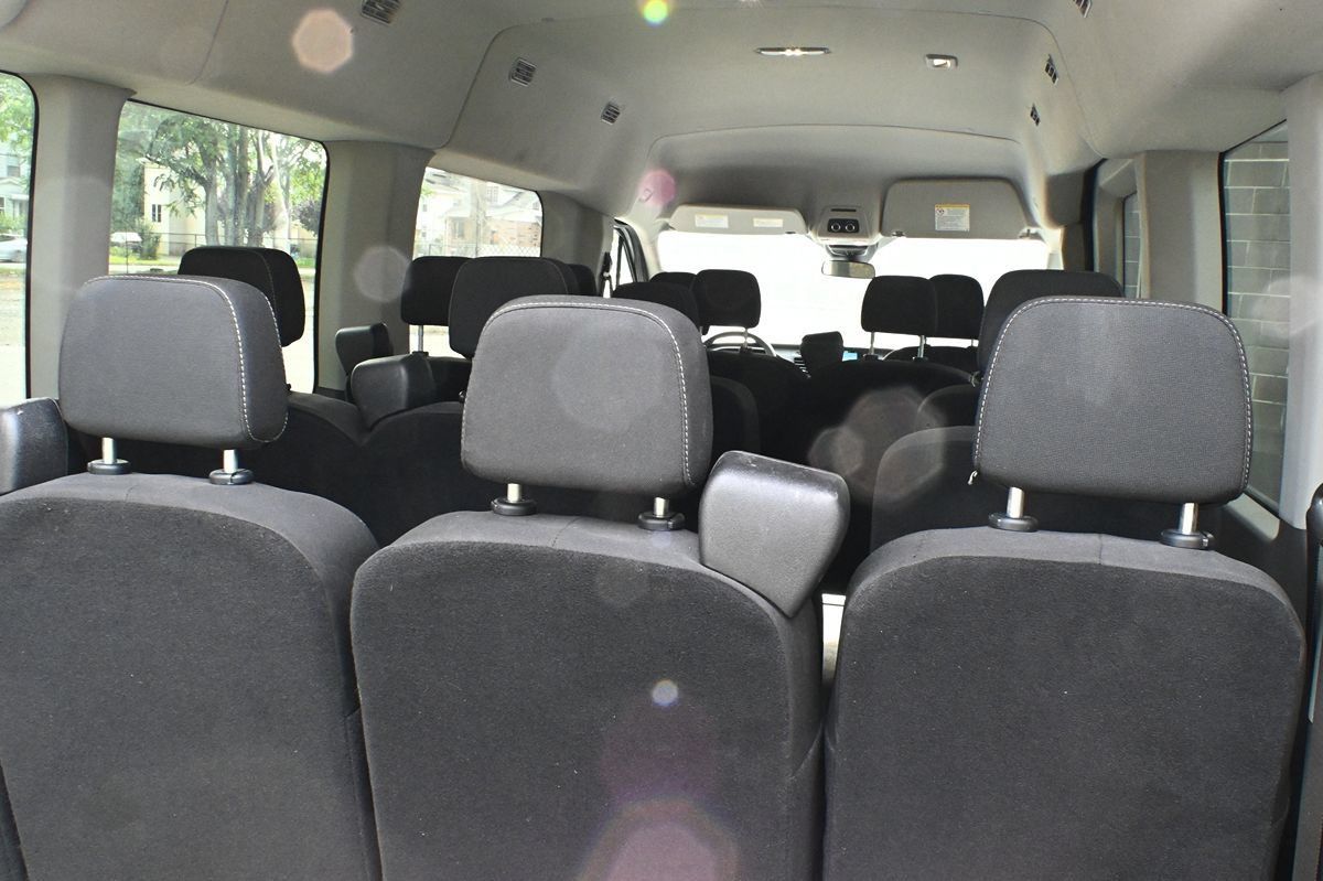 Used 2023 Ford Transit 350 XL RWD image 9