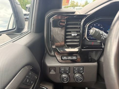 Used 2022 Chevrolet Silverado 1500 ZR2 w/ Technology Package AWD/4WD image 16