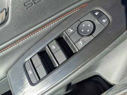 New 2026 Nissan Sentra SR image 17