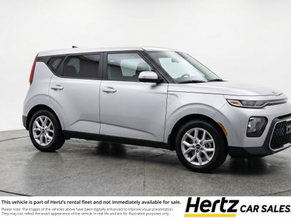 Used 2025 Kia Soul LX w/ LX Technology Package