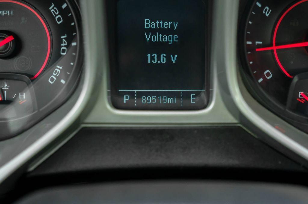 Used 2015 Chevrolet Camaro LT RWD image 22