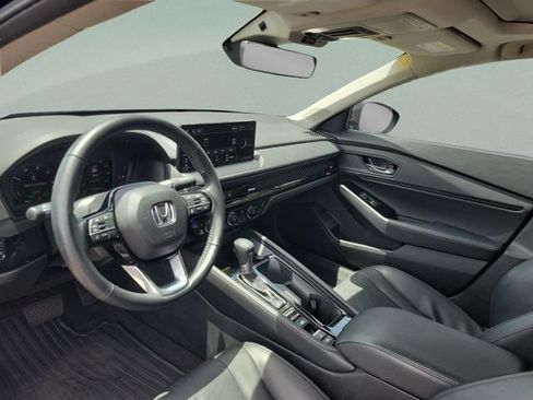 Used 2023 Honda Accord Touring image 16
