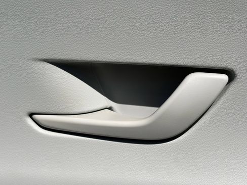 Used 2024 Hyundai Kona SEL image 9