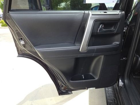 Used 2019 Toyota 4Runner SR5 AWD/4WD image 16