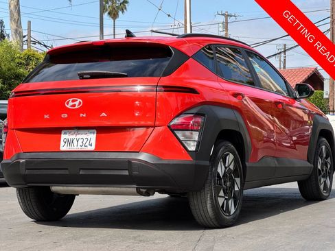 Used 2024 Hyundai Kona SEL FWD image 4