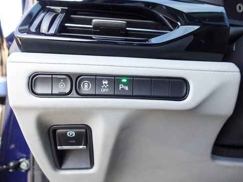 Used 2023 Acura MDX Technology image 16