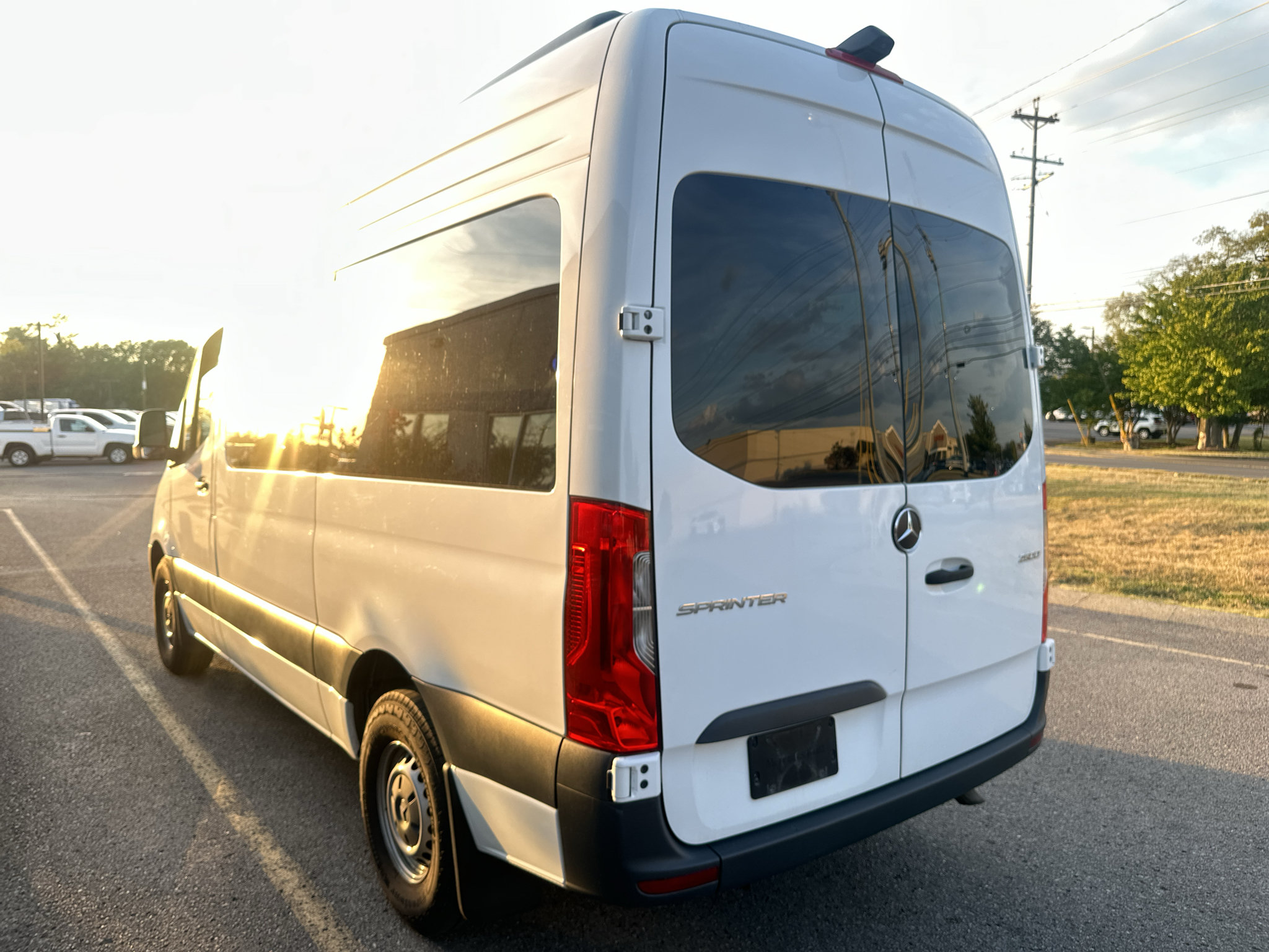 Used 2024 Mercedes-Benz Sprinter 2500 image 6