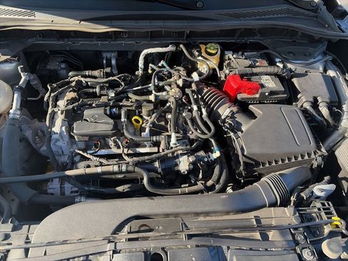 Certified 2022 Ford Escape SE w/ Cold Weather Package image 19