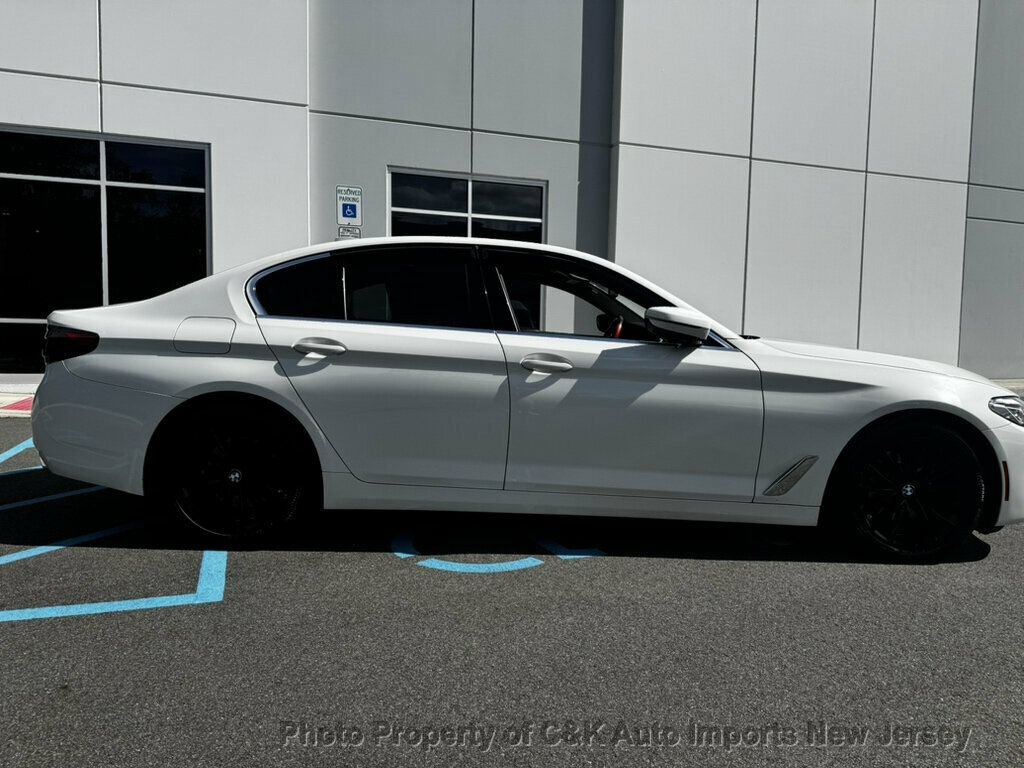 Used 2021 BMW 530i w/ Convenience Package RWD image 6