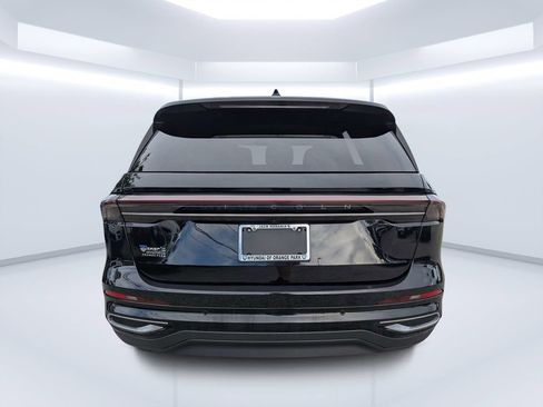 Used 2024 Lincoln Nautilus Premier AWD/4WD image 5
