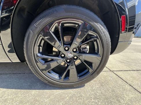 Certified 2023 Buick Envision Essence w/ Technology Package I image 47