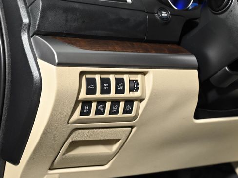 Used 2016 Subaru Outback 2.5i Limited image 19