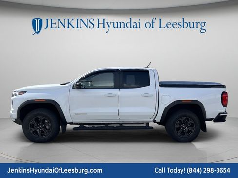 Used 2024 GMC Canyon Elevation w/ Convenience Package RWD image 9