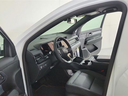 Used 2026 GMC Terrain AT4 AWD/4WD image 9