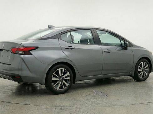 Used 2025 Nissan Versa SV FWD image 7