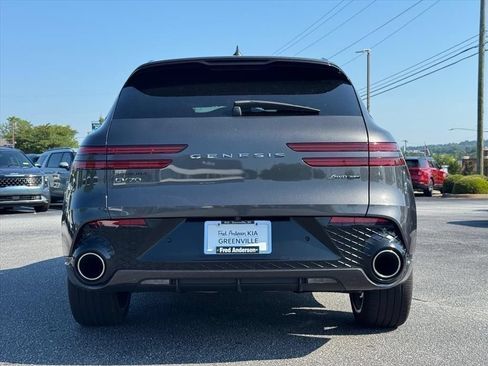 Used 2022 Genesis GV70 3.5T Sport w/ Sport Prestige Package AWD/4WD image 5