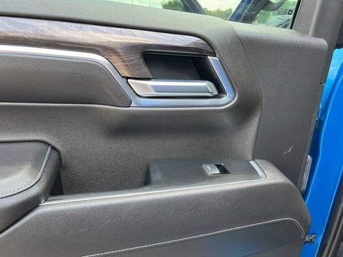 Used 2022 Chevrolet Silverado 1500 LTZ w/ LTZ Convenience Package II AWD/4WD image 24