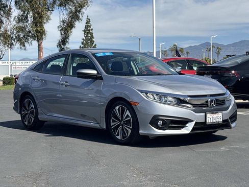 Certified 2017 Honda Civic EX-T image 7