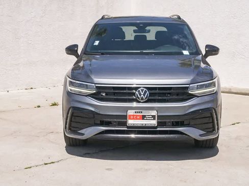 Used 2024 Volkswagen Tiguan SE R-Line FWD image 2