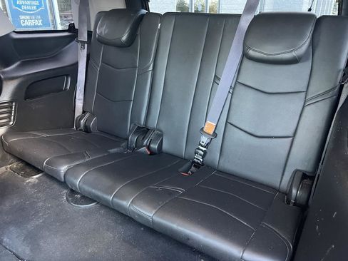 Used 2016 Cadillac Escalade Premium RWD image 16