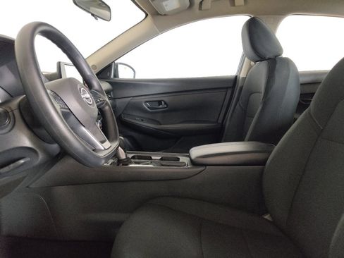 Used 2025 Nissan Sentra S FWD image 17